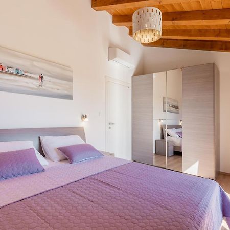 Villa Atop The Village With Stunning View Vizinada Bagian luar foto